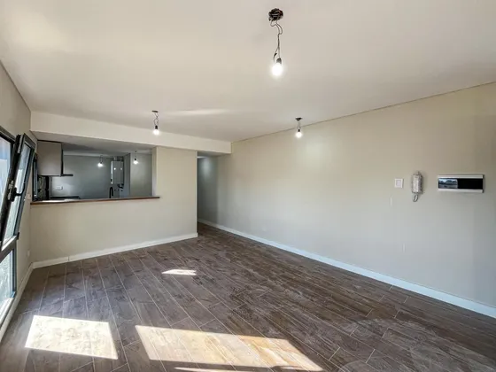 Departamento De 2 Dormitorios Con Cochera A Estrenar En La Florida