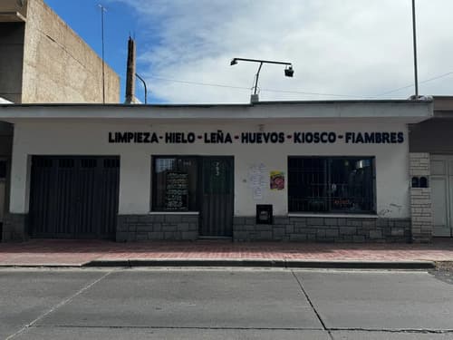 Casa en calle sarmiento de godoy cruz