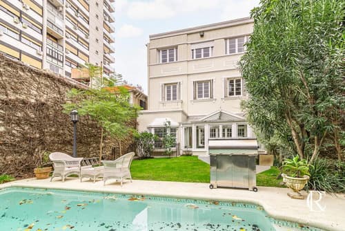 Venta exclusiva casa 4 plantas de estilo 850m cjardin y pileta 3 cochs maure y malasia belgrano
