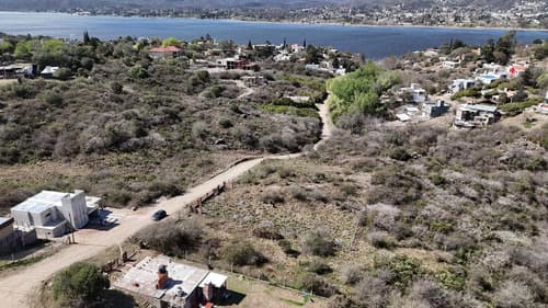 Venta terreno villa del lago 1400 m2 escritura
