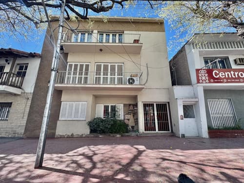 Departamento en alquiler en ciudad de mendoza 3 dormitorios y apto profesional