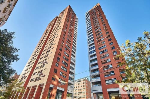 Torre aisenson excelente depto 2 cocheras piso alto