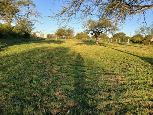 Lote de 1280 m2 en esquina ingreso a villa urquiza