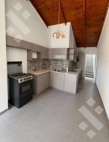 Venta casa 4 dormitorios b godoy cipolletti