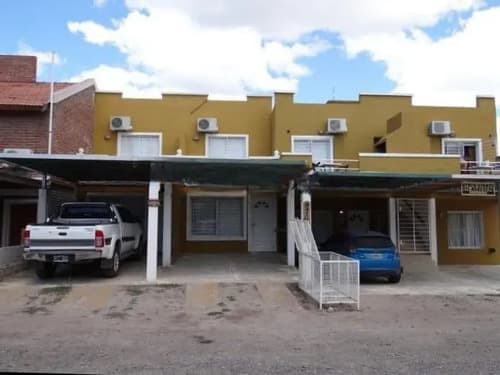 Complejo de 8 cabanas en las grutas rio negro