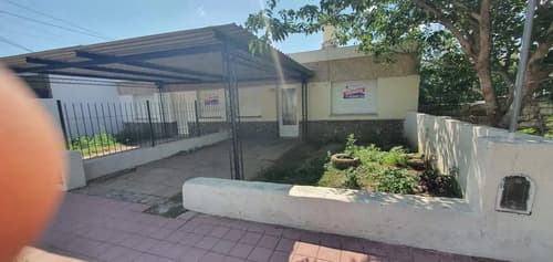Casa en venta 2 dormitorios calle comisario medina 461