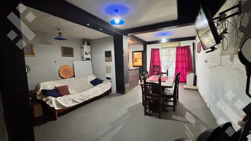 En venta casa de 3 dormitorios y departamento zona oeste neuquen capital