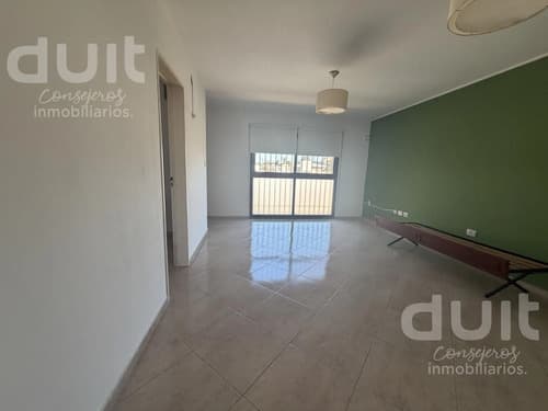 Departamento en alquiler 3 dormitorios planta alta barrio jardin