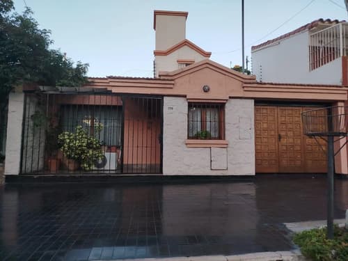 Casa en venta en calle almirante brown 779 godoy cruz