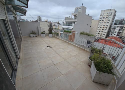 San luis y paso balvanera unico semipiso con balcon terraza