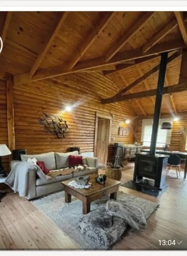 Chacra de 75 ha con cabana premium junto al rio chubut