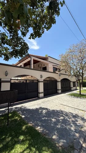 Casa en venta en yerba buena