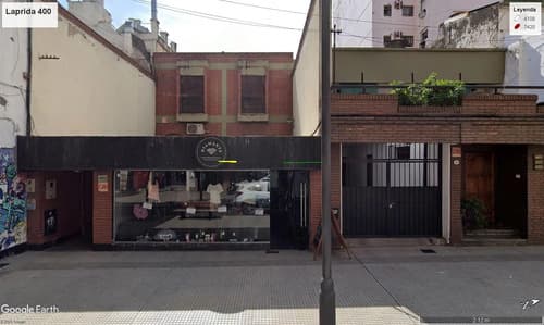 Casa en venta laprida al 400