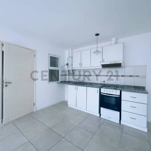 Venta departamento barrio bombal calle derqui