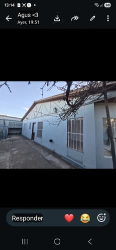 Dueno vende casa tres dormitorios quincho de 40 mts cuadrados dos fogones piscina climatizada techada sobre asfalto porton electrico y alarmarecibo vehiculo