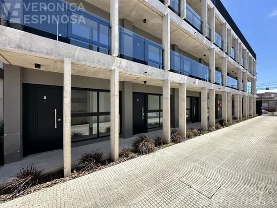 Emprendimiento En Venta, Moron Sur, Unidades De Dos Ambientes