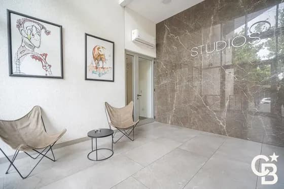 Edificio En Studios Work & Live