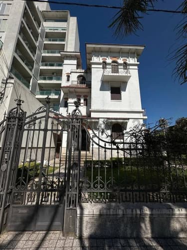Se vende casa en rafaela sobre avenida