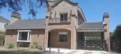 Alquiler casa barrio privado san isidro cordoba 3 habitaciones sum pileta parrila