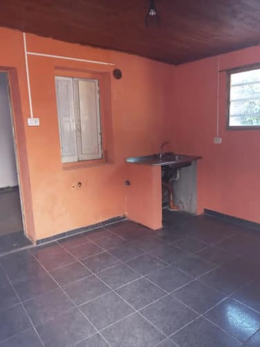 Casa de pasillo biedma 2904