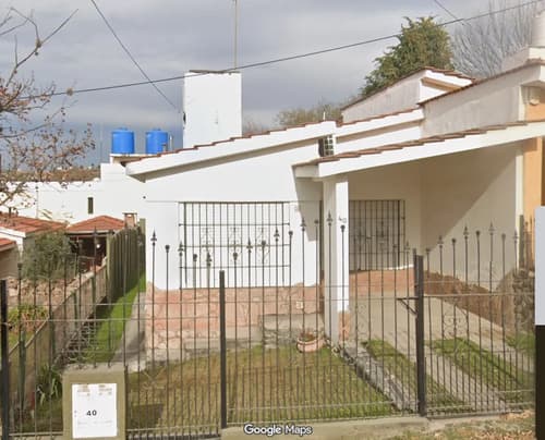Linda casa en villa carlos paz alquiler permanente a 2 anos barrio las ensenadas gas natural