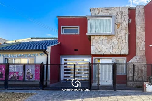 Alquiler casa 3 dormitorios uno con bano en suite centenario