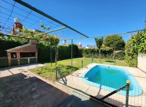 Venta casa 2 dorm con pileta apta credito cosquin