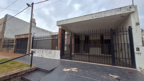 Casa 2 dormitorios apta credito zona eet n1