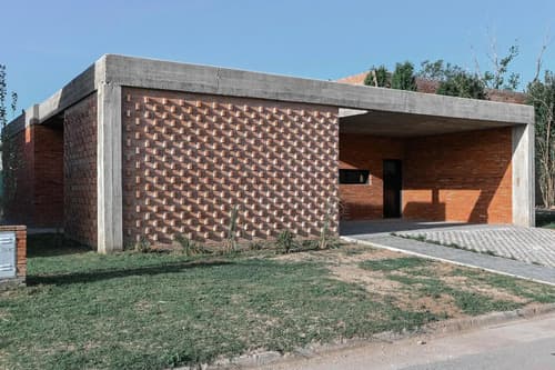En venta casa de 3 dormitorios en barrio el reparo categoria rio cuarto