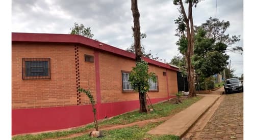Complejo turistico en venta 4 departamentos ph puerto iguazu misiones esquina cerca de transporte publico