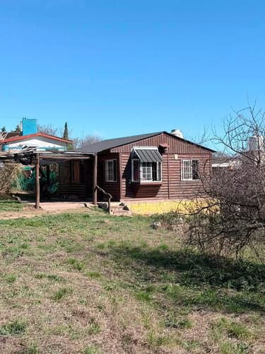 Venta casa cosquin con cochera