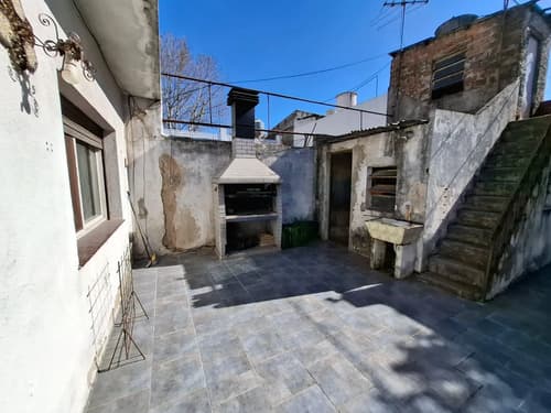 Casa multifamiliar con localdeposito lote ideal constructor