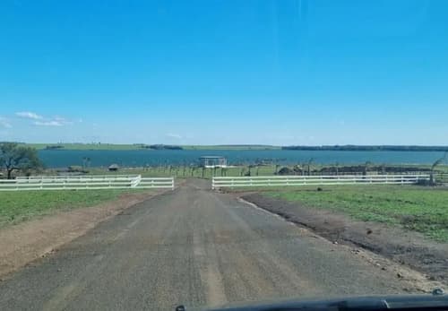V68 terreno frente al rio en puerto mbigua