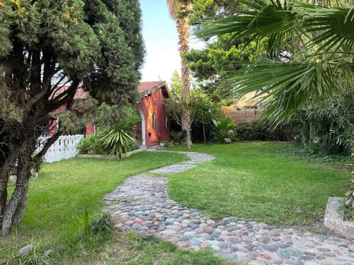 Hermosa casa en barrio los aromos en venta