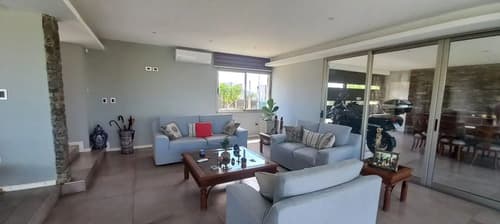 Casa en alquiler en el barrio la yaya