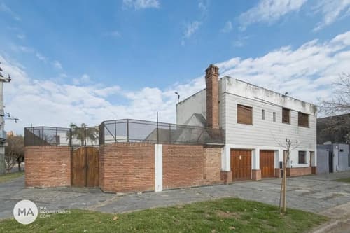 Alquiler casa 3 dormitorios garay 2000 espana y hospitales rosario