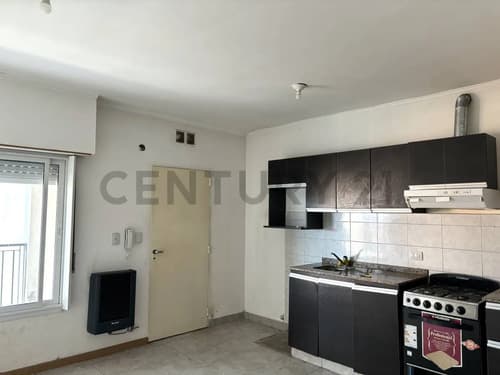 Monoambiente en primer piso excelente ubicacion venado tuerto