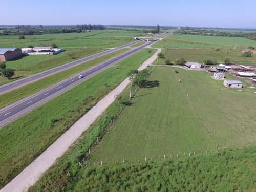 Terreno sobre autopista ruta nacional 38