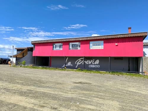 Local imponente en rio gallegos multiples usos