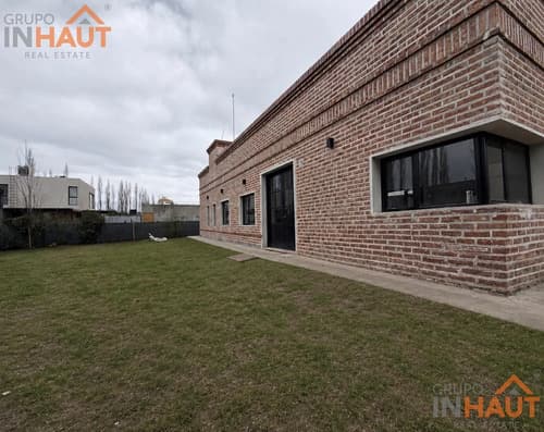 Casa 2 dormitorios en barrio privado villa muluen