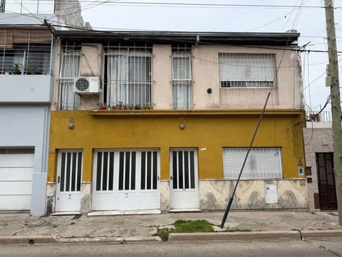 Casa en venta de 2 dormitorios en echesortu rosario