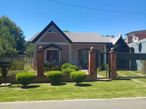Casa en venta en la zona de pilar buenos aires se presenta una excelente oportunidad para quienes buscan invertir o proyectar su hogar desde cero esta propiedad ubicada en una zona de gran crecimie