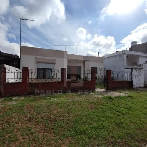 Venta casa 3 ambientes y departamento 2 ambientes san antonio de padua merlo zona oeste buenos aires