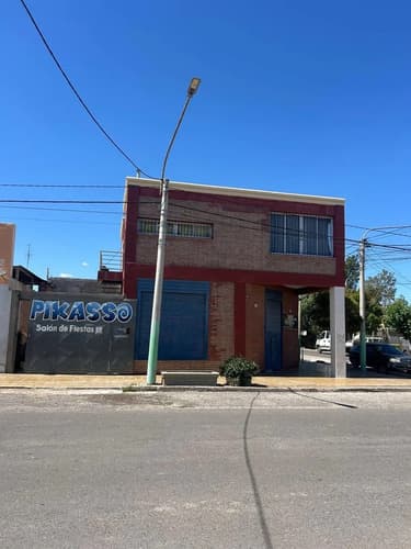 Venta salon comercial mas departamento rivadavia