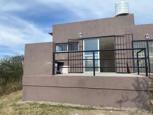Casa en alta gracia entrega usd 35000 mas saldo en cuotas sin interes