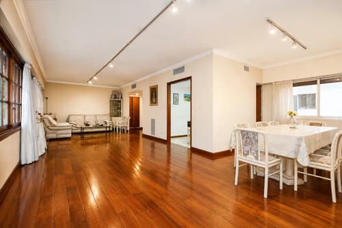 Alquiler departamento piso de 4 ambientes con dependencia y 2 cocheras en belgrano c