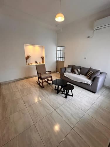 Casa en alquiler pasaje uriarte altura colon 400