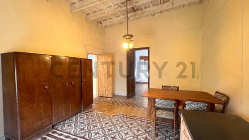 Casa de 2 dormitorios departamento de un dormitorio con garage venado tuerto