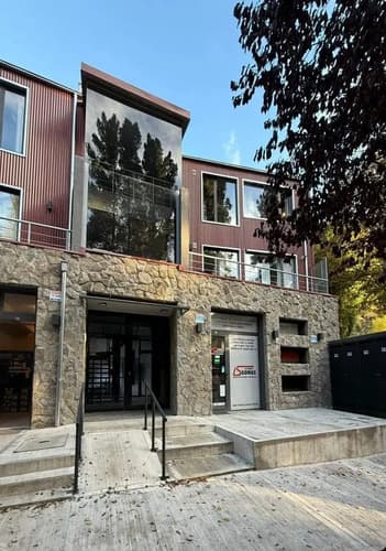 Departamento de 2 ambientes con balcon y terraza propia