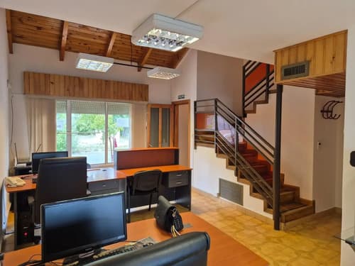 Venta 5 casa amb amplia luz patio ubicacion